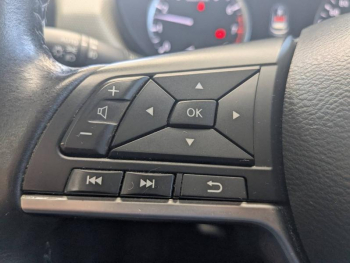 Photo 10 du bon plan NISSAN Micra 1.0 DIG-T 117ch N-Connecta 2018 occasion à 12290 €