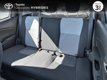 Photo 12 du bon plan TOYOTA Yaris 100h Dynamic 5p RC18 occasion à 12990 €