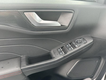 Photo 15 du bon plan FORD Kuga 2.5 Duratec 190ch FHEV E85 ST-Line BVA occasion à 28690 €