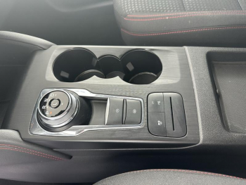 Photo 22 du bon plan FORD Kuga 2.5 Duratec 190ch FHEV E85 ST-Line BVA occasion à 28690 €