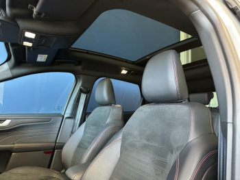 Photo 19 du bon plan FORD Kuga 2.5 Duratec 190ch FHEV ST-Line X BVA i-AWD occasion à 28590 €