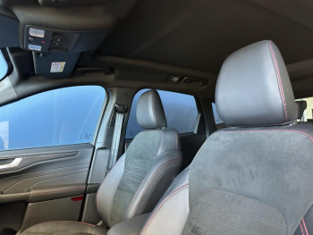 Photo 21 du bon plan FORD Kuga 2.5 Duratec 190ch FHEV ST-Line X BVA i-AWD occasion à 28590 €