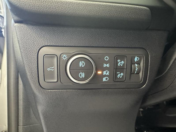 Photo 22 du bon plan FORD Kuga 2.5 Duratec 190ch FHEV ST-Line X BVA i-AWD occasion à 28590 €