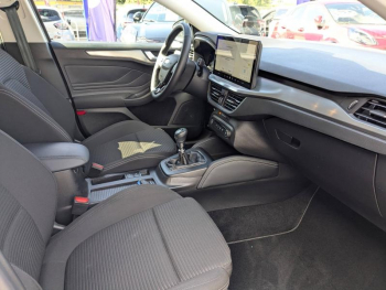 Photo 11 du bon plan FORD Focus SW 1.0 Flexifuel mHEV 125ch Titanium X Business occasion à 21900 €