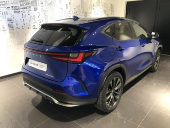 Photo 5 du bon plan LEXUS NX 450h+ F SPORT Executive 4WD Cuir Rouge et Noir occasion à 47980 €