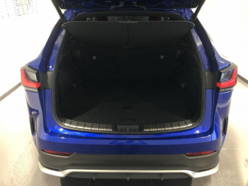 Photo 7 du bon plan LEXUS NX 450h+ F SPORT Executive 4WD Cuir Rouge et Noir occasion à 47980 €