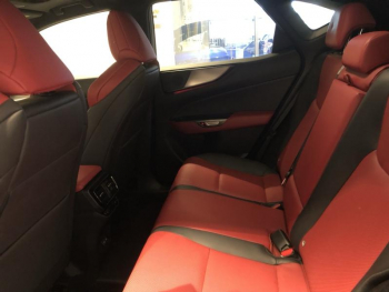 Photo 11 du bon plan LEXUS NX 450h+ F SPORT Executive 4WD Cuir Rouge et Noir occasion à 47980 €