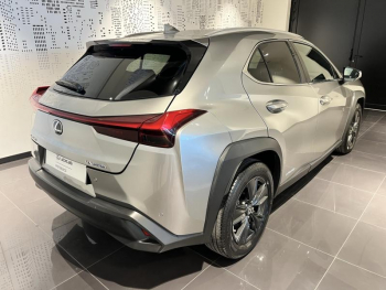 Photo 4 du bon plan LEXUS UX 250h 2WD Luxe Pack Technologie occasion à 21990 €