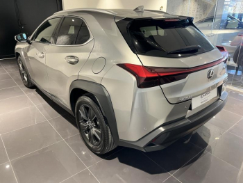 Photo 6 du bon plan LEXUS UX 250h 2WD Luxe Pack Technologie occasion à 21990 €