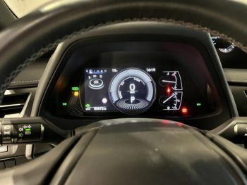 Photo 19 du bon plan LEXUS UX 250h 2WD Luxe Pack Technologie occasion à 21990 €