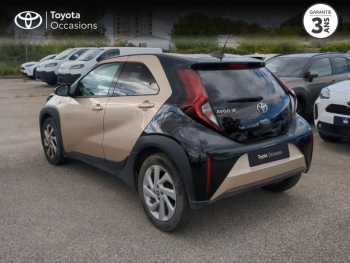Photo 18 du bon plan TOYOTA Aygo X 1.0 VVT-i 72ch Design occasion à 15480 €