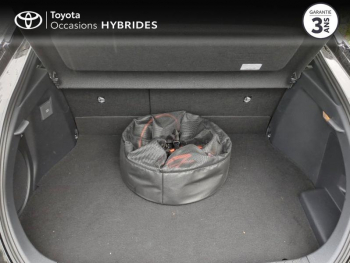 Photo 10 du bon plan TOYOTA C-HR 2.0 Hybride Rechargeable 225ch Collection Premiere NG23 occasion à 42990 €