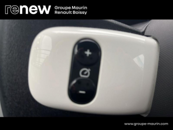 Photo 20 du bon plan RENAULT Twingo E-Tech Electric Zen R80 Achat IntÃ©gral - 21 occasion à 10300 €