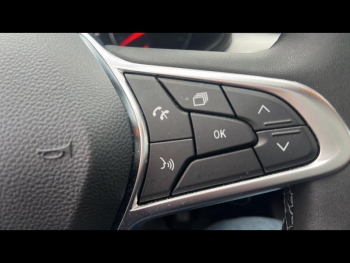 Photo 23 du bon plan RENAULT Clio 1.0 TCe 100ch Evolution GPL occasion à 15300 €