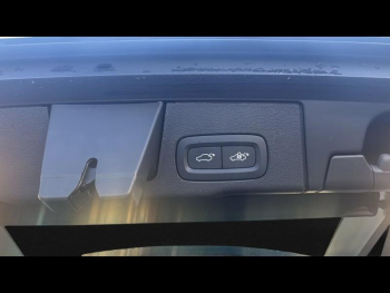 Photo 8 du bon plan VOLVO XC60 T6 AWD 253 + 145ch Utimate Style Dark Geartronic occasion à 47990 €