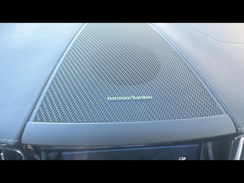 Photo 12 du bon plan VOLVO XC60 T6 AWD 253 + 145ch Utimate Style Dark Geartronic occasion à 47990 €