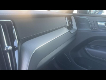Photo 14 du bon plan VOLVO XC60 T6 AWD 253 + 145ch Utimate Style Dark Geartronic occasion à 47990 €