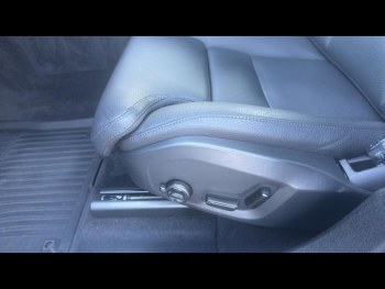 Photo 19 du bon plan VOLVO XC60 T6 AWD 253 + 145ch Utimate Style Dark Geartronic occasion à 47990 €