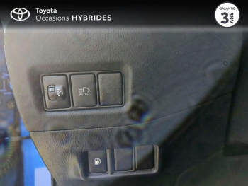 Photo 22 du bon plan TOYOTA C-HR 122h Dynamic 2WD E-CVT MY20 occasion à 21490 €