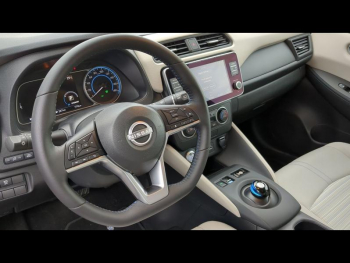 Photo 9 du bon plan NISSAN Leaf 150ch 40kWh Acenta 22 occasion à 27900 €