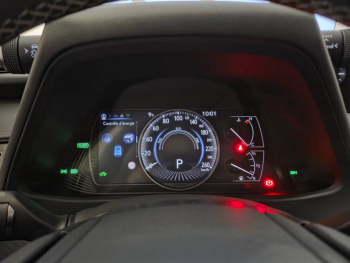 Photo 5 du bon plan LEXUS UX 250h 2WD Premium Edition MY21 occasion à 23990 €
