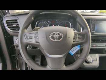 Photo 19 du bon plan TOYOTA ProAce Verso Long 2.0 180 D-4D Dynamic Connect BVA RC23 occasion à 39990 €