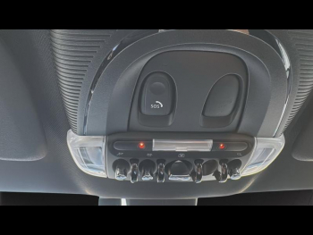 Photo 19 du bon plan MINI Countryman Cooper SE  125ch + 95ch Northwood ALL4 BVA6 occasion à 25990 €