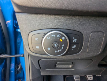 Photo 13 du bon plan FORD Focus 1.5 EcoBoost 182ch ST-Line 116g occasion à 18980 €