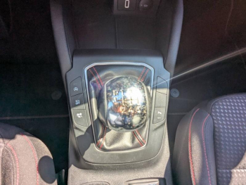 Photo 19 du bon plan FORD Focus 1.5 EcoBoost 182ch ST-Line 116g occasion à 18980 €