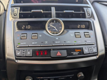 Photo 22 du bon plan LEXUS NX 300h 4WD Executive Innovation MY21 occasion à 36742 €