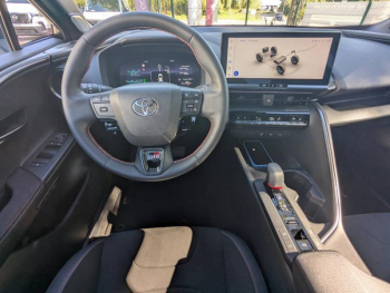 Photo 2 du bon plan TOYOTA C-HR 2.0 Hybride Rechargeable 225ch GR Sport NG23 occasion à 34990 €