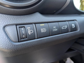 Photo 16 du bon plan TOYOTA C-HR 2.0 Hybride Rechargeable 225ch GR Sport NG23 occasion à 34990 €