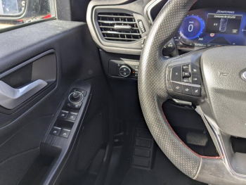 Photo 16 du bon plan FORD Kuga 2.5 Duratec 190ch FHEV E85 ST-Line BVA occasion à 24990 €
