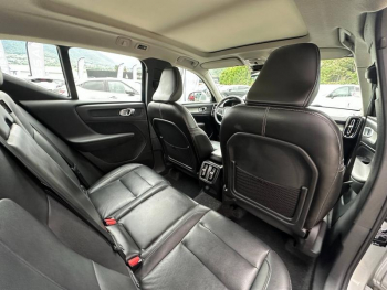 Photo 11 du bon plan VOLVO XC40 T5 AWD 247ch Inscription Luxe Geartronic 8 occasion à 26490 €