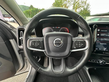 Photo 12 du bon plan VOLVO XC40 T5 AWD 247ch Inscription Luxe Geartronic 8 occasion à 26490 €