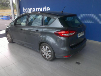 Photo 18 du bon plan FORD C-MAX 1.5 TDCi 120ch Stop&Start Trend occasion à 11900 €