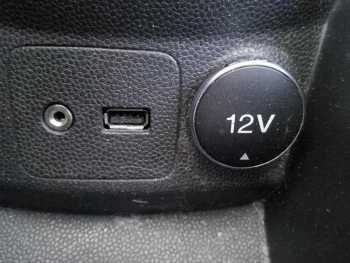 Photo 7 du bon plan FORD Fiesta 1.0 EcoBoost 100ch Stop&Start Titanium 5p occasion à 10590 €