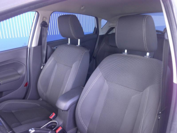 Photo 11 du bon plan FORD Fiesta 1.0 EcoBoost 100ch Stop&Start Titanium 5p occasion à 10590 €