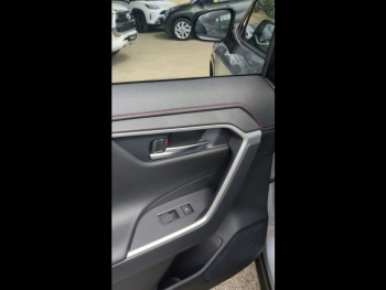 ddf-core-media-V9LlHhST43707953_23.jpg Photo 23 du bon plan TOYOTA RAV4 2.5 Hybride Rechargeable 306ch Collection AWD-i MY25 occasion à 56490 €