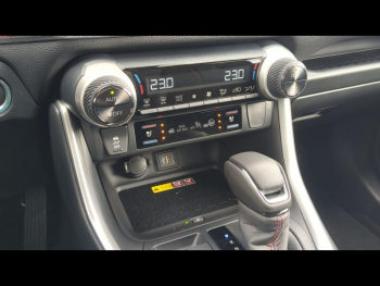 ddf-core-media-0ELKKlST43707953_36.jpg Photo 36 du bon plan TOYOTA RAV4 2.5 Hybride Rechargeable 306ch Collection AWD-i MY25 occasion à 56490 €