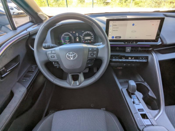 Photo 2 du bon plan TOYOTA C-HR 1.8 Hybride 140ch Collection NG23 occasion à 29990 €