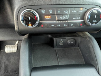 Photo 15 du bon plan FORD Kuga 2.5 Duratec 190ch FHEV E85 Vignale BVA occasion à 30700 €