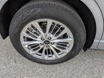 Photo 28 du bon plan FORD Kuga 2.5 Duratec 190ch FHEV E85 Vignale BVA occasion à 30700 €