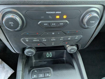 Photo 13 du bon plan FORD Ranger VUL 2.0 TDCi 213ch Double Cabine Stormtrak BVA10 occasion à 39890 €