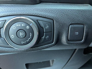 Photo 21 du bon plan FORD Ranger VUL 2.0 TDCi 213ch Double Cabine Stormtrak BVA10 occasion à 39890 €