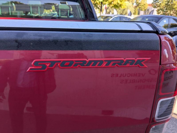 Photo 25 du bon plan FORD Ranger VUL 2.0 TDCi 213ch Double Cabine Stormtrak BVA10 occasion à 39890 €