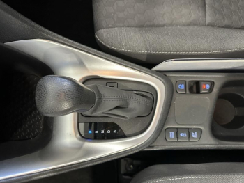 ddf-core-media-OVA5BC16043834_9.jpg Photo 9 du bon plan TOYOTA Yaris 116h Dynamic Business 5p + Programme Beyond Zero Academy MY22 occasion à 19960 €