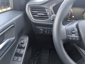 Photo 16 du bon plan FORD Kuga 2.5 Duratec 190ch FHEV E85 ST-Line BVA occasion à 28900 €