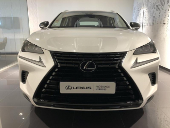 Photo 3 du bon plan LEXUS NX 300h 4WD Sport Edition Cuir occasion à 31990 €