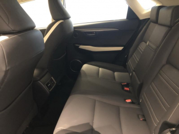 Photo 10 du bon plan LEXUS NX 300h 4WD Sport Edition Cuir occasion à 31990 €